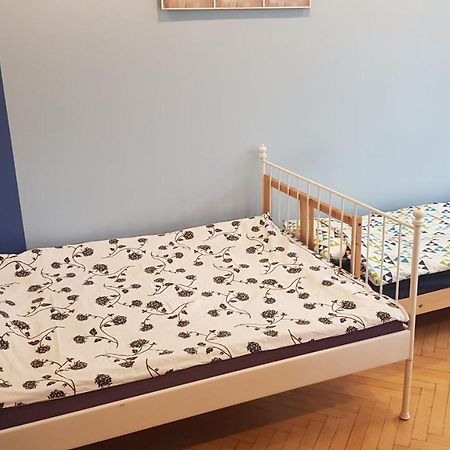 Studiospanie Studio Kapitana Z Balkonem Na Parterze Гданьск Экстерьер фото